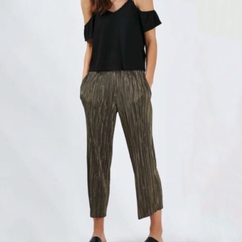 ASOS Topshop Plisse Cropped Culottes Trousers Pants in Olive Green